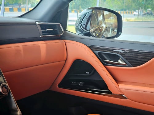 LX700h VIP 2026 ស្តុកមានស្រាប់ ធានាចេញពីក្រុមហ៊ុន