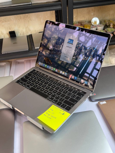 MacBook Pro year 2019 TouchBar Gray
