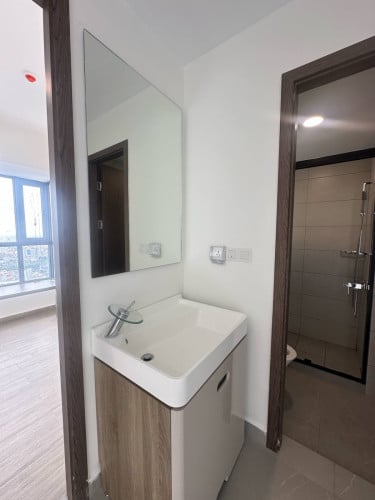 Urban Village Phase 2 (UV2) 1Bed 45Floor