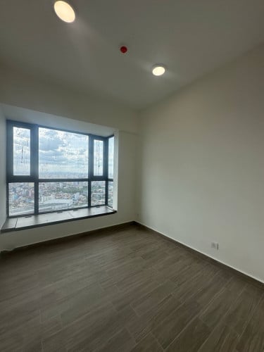 Urban Village Phase 2 (UV2) 1Bed 45Floor