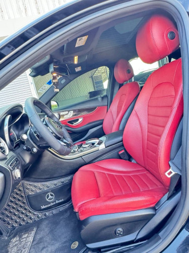 Mercedes Benz C300 2015 top option