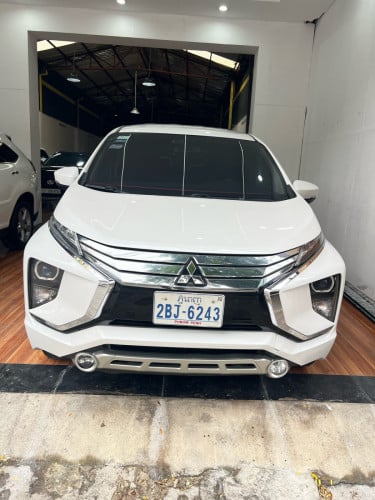 Mitsubishi Xpander year 2019