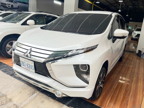 Mitsubishi Xpander year 2019