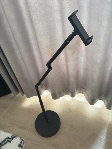 Moving IPad stand