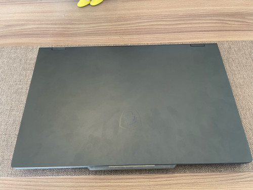 Msi Cyborg 17” VGA 5060 8g 2026