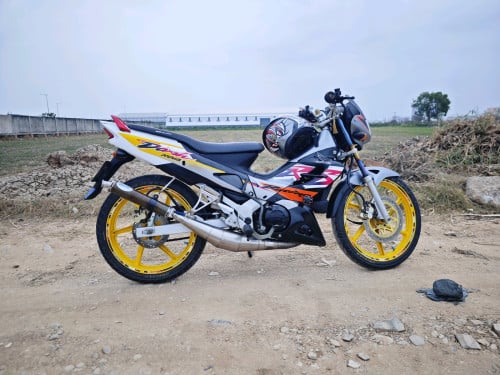 nova dash 125 មានពន្ធឬត្រឹមត្រូវម៉ាស៊ីនស្ងាត់ចង់វ៉ៃដូរយកត្រៃ
