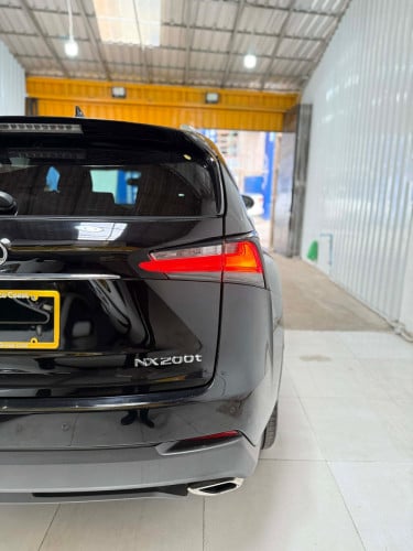 Nx200t 2016 f sports P1 3 bottom