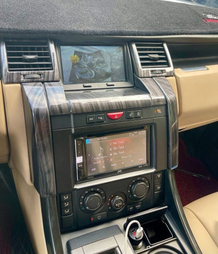 Rang Rover មានត្រឹម​ 6000$ ដកឡានជិះភ្លាម
