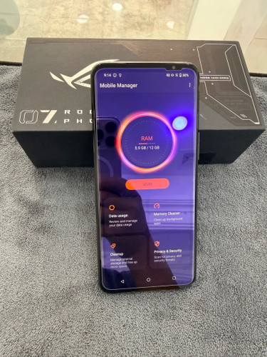 ROG Phone 7