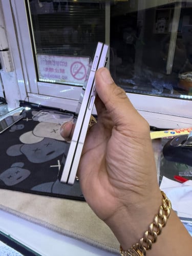 Samesung Fold6 512G ក្រុមហ៊ុន sim2