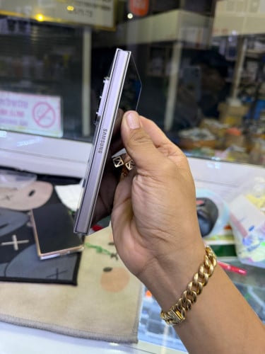 Samesung Fold6 512G ក្រុមហ៊ុន sim2
