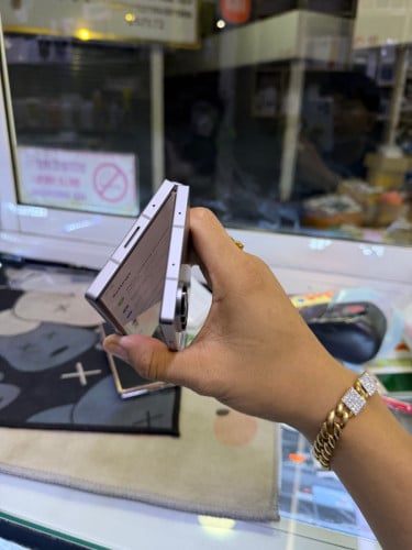 Samesung Fold6 512G ក្រុមហ៊ុន sim2