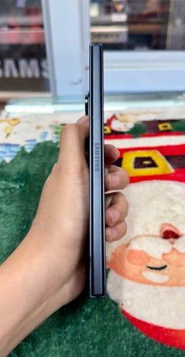 Samsung Galaxy Z fold7 ទំហំផ្ទុក (512G) តួស្អាត 97% X/A Australia