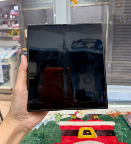 Samsung Galaxy Z fold7 ទំហំផ្ទុក (512G) តួស្អាត 97% X/A Australia