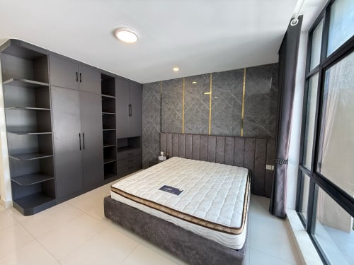 Shop House Rent 750$
