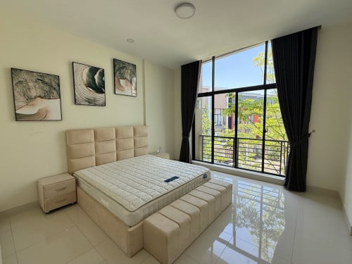 Shop House Rent 750$