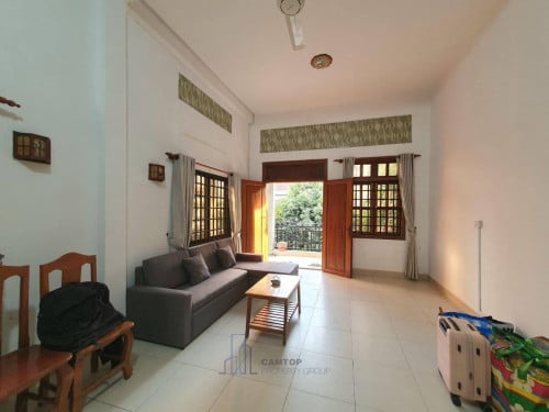 Spacious 2-Bedroom Apartment in Toul Tom Poung Area (Russian Market)