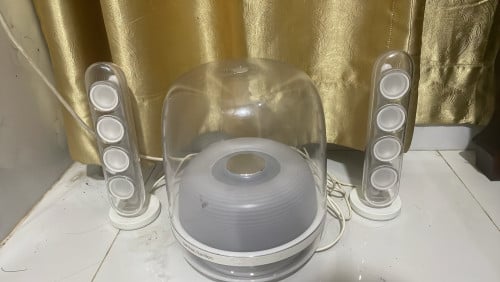 Speaker seconds hand