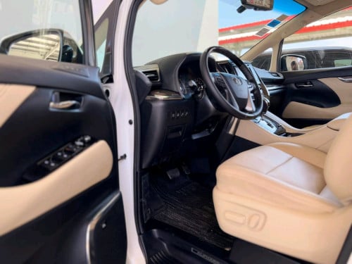 TOYOTA ALPHARD 2020