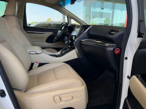 TOYOTA ALPHARD 2020