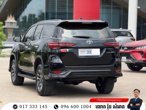 TOYOTA FORTUNER MODELLISTA 2025