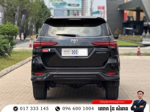 TOYOTA FORTUNER MODELLISTA 2025