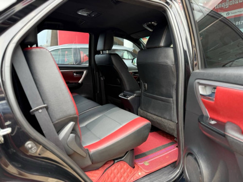 TOYOTA FORTUNER MODELLISTA 2025