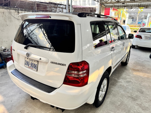 Toyota Highlander 2001 បួនម៉ាសុីន  គ្រឿងក្នុងពណ៌លឿង កៅអីចុច auto ពូកស្បែក​