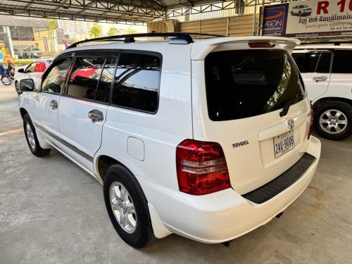 Toyota Highlander 2001 បួនម៉ាសុីន  គ្រឿងក្នុងពណ៌លឿង កៅអីចុច auto ពូកស្បែក​