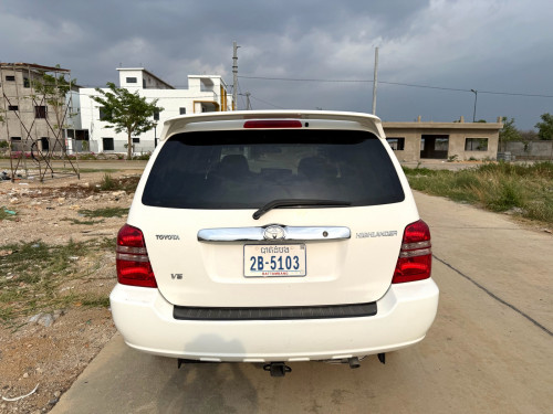 Toyota Highlander 2003 Limited Full ប៉ុង1 ថ្នាំសុីន​ 90%អត់បុកអត់ប៉ះ​ទិញពីម្ចាស់ទី1ផ្ទាល់​ថ្មីខ្លាំង