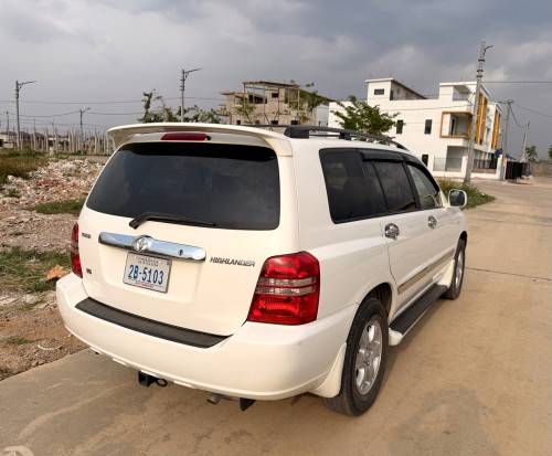 Toyota Highlander 2003 Limited Full ប៉ុង1 ថ្នាំសុីន​ 90%អត់បុកអត់ប៉ះ​ទិញពីម្ចាស់ទី1ផ្ទាល់​ថ្មីខ្លាំង