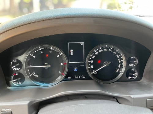 Toyota Land Cruiser 2019 សាំងV6