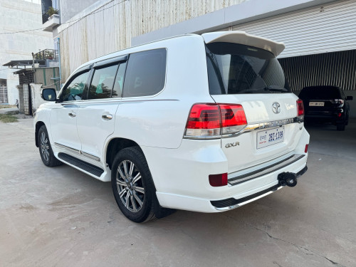 Toyota Landcriuser V6 2009 up 2021 full option