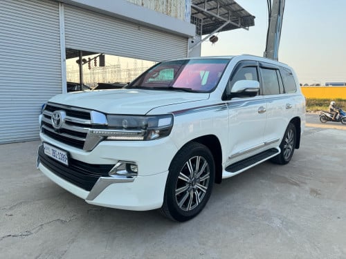 Toyota Landcriuser V6 2009 up 2021 full option