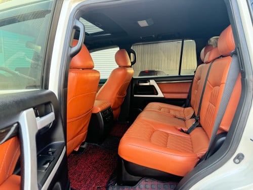 Toyota Landcriuser V6 2009 up 2021 full option