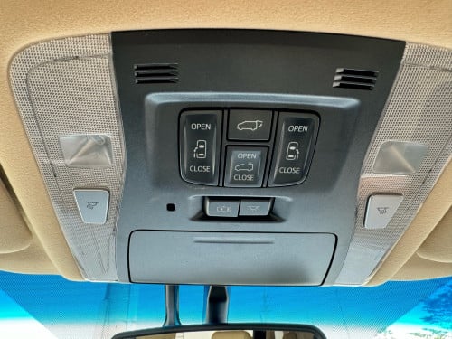 Toyota Vellfire 2015 V6 up Alphard 2021 full option