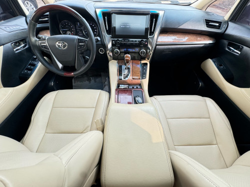 Toyota Vellfire 2015 V6 up Alphard 2021 full option
