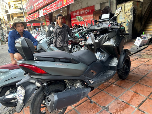 TRICITY300