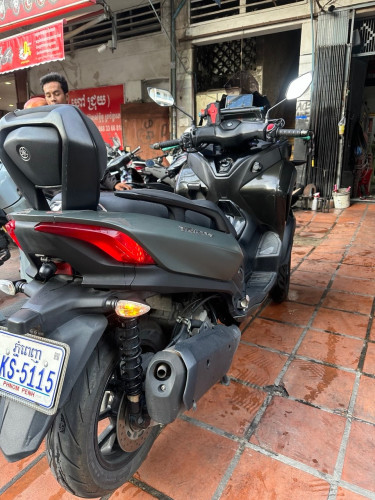 TRICITY300