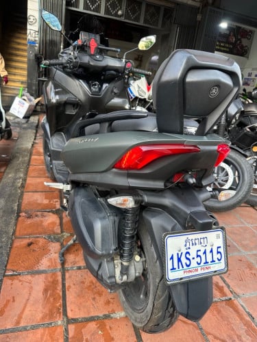TRICITY300
