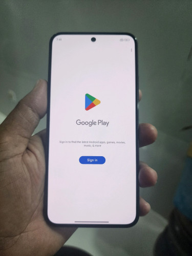 Xiaomi 13 12g/256g_CH(វៃដូរបាន)👉$195