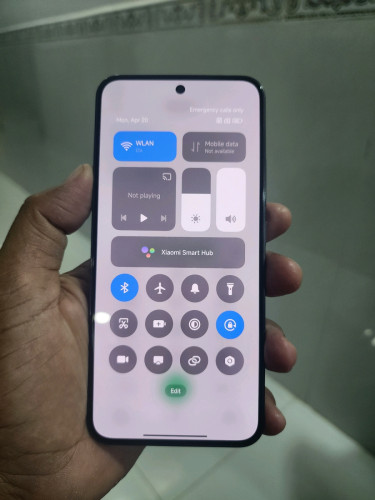Xiaomi 13 12g/256g_CH(វៃដូរបាន)👉$195