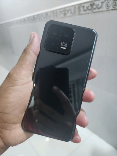 Xiaomi 13 12g/256g_CH(វៃដូរបាន)👉$195