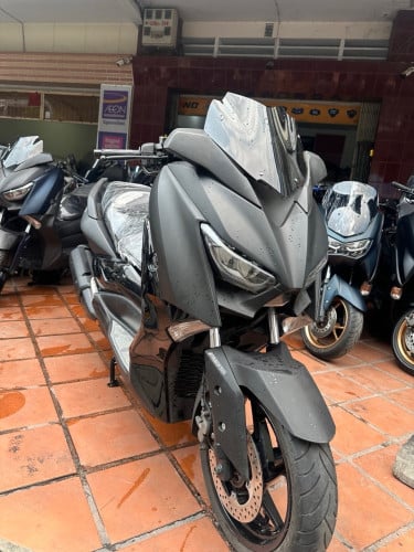 XMAX250