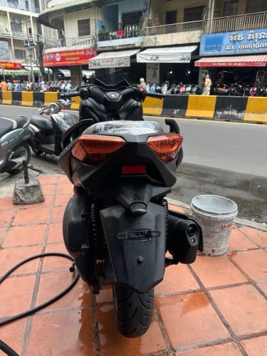 XMAX250