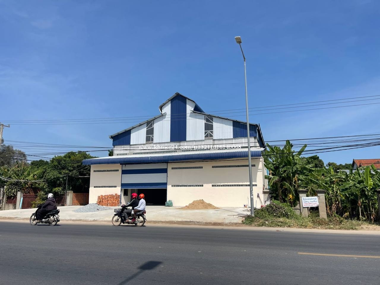 ឃ្លាំងសម្រាប់ជួលនៅច្បារអំពៅ