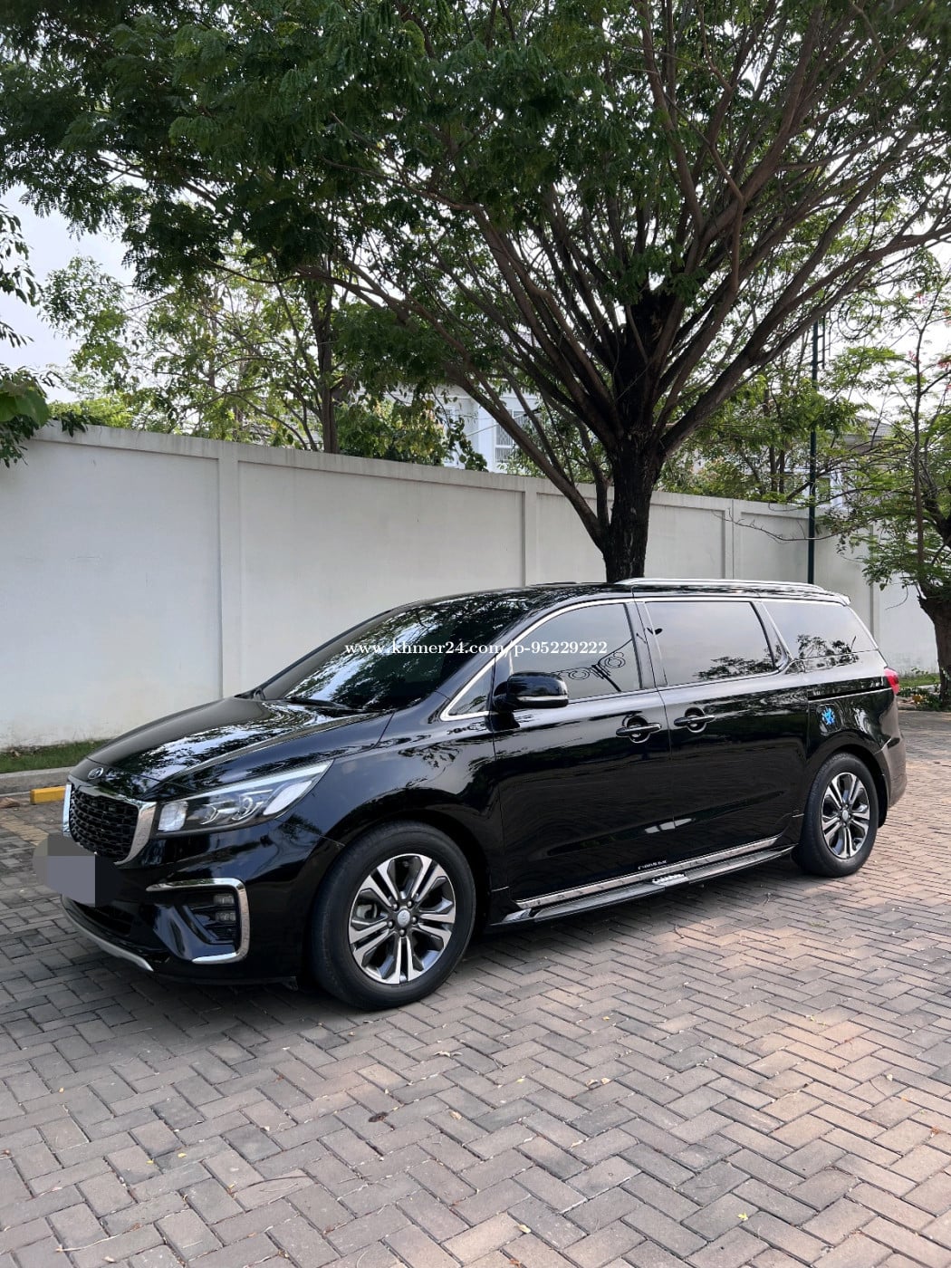 ឡាន Kia Grand Carnival 2019 ក្រុមហ៊ុន