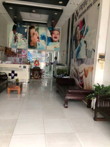 ផ្ទះលក់ ផ្សារថ្នល់ទទឹង