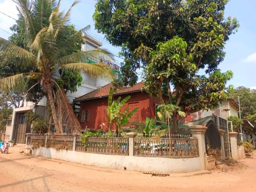 លក់បន្ទាន់