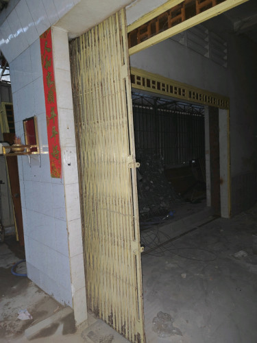 ទ្វារមួលមួយតឹក